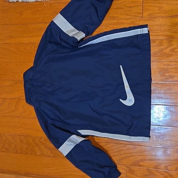 Nike Kids Dark Blue Windbreaker with Gray Accents Size 5 - Picture 7 of 8